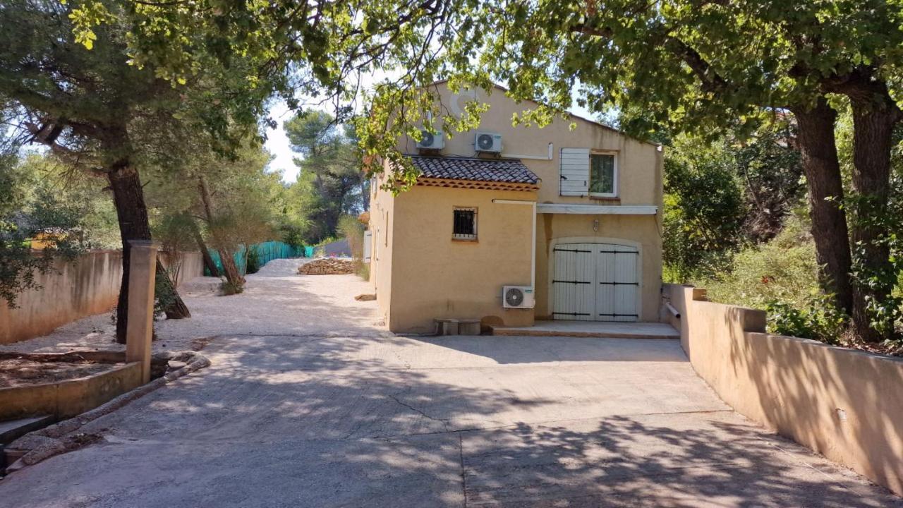 Villa Au Pied De La Sainte Victoire Puyloubier Экстерьер фото